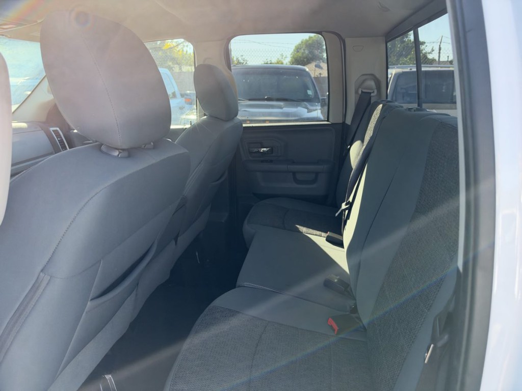 2015 RAM 1500 Image 16