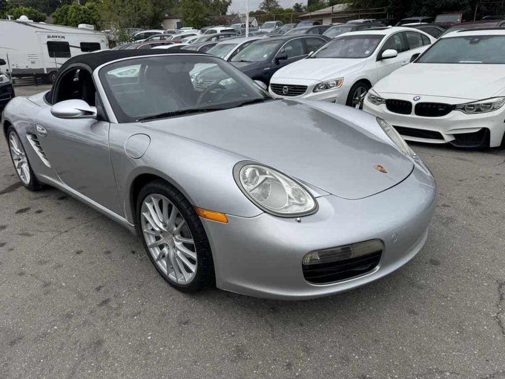 2005 Porsche Boxster Image 2