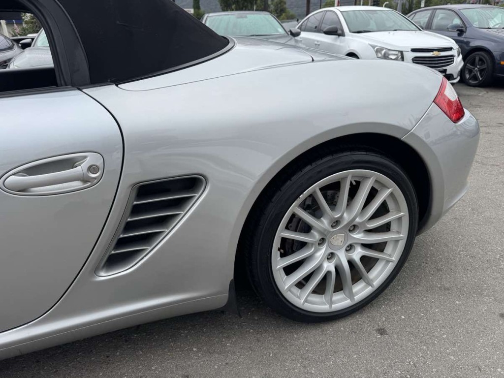 2005 Porsche Boxster Image 8