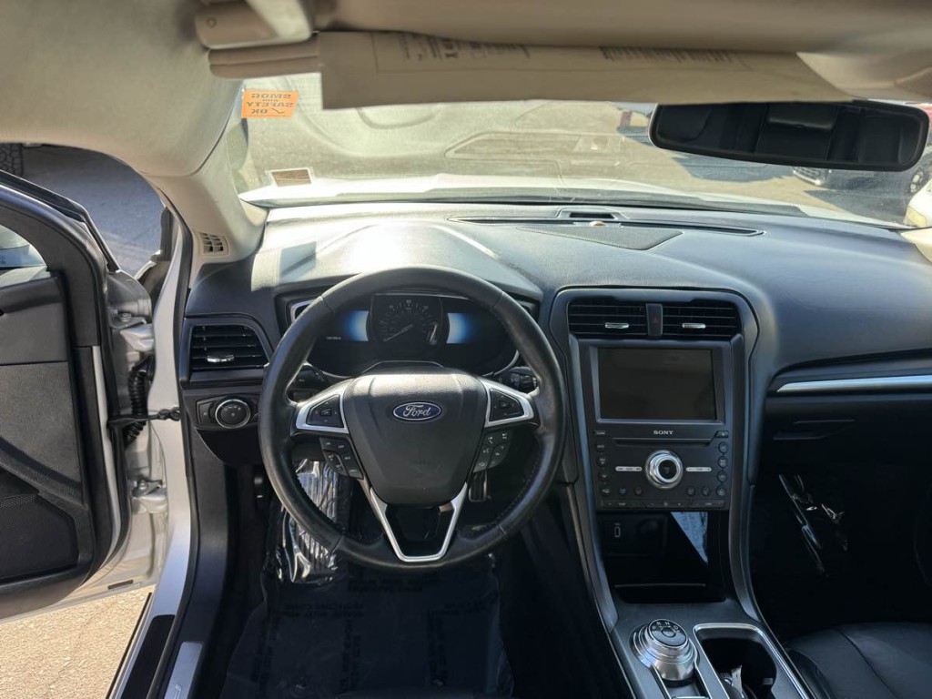 2017 Ford Fusion Image 11