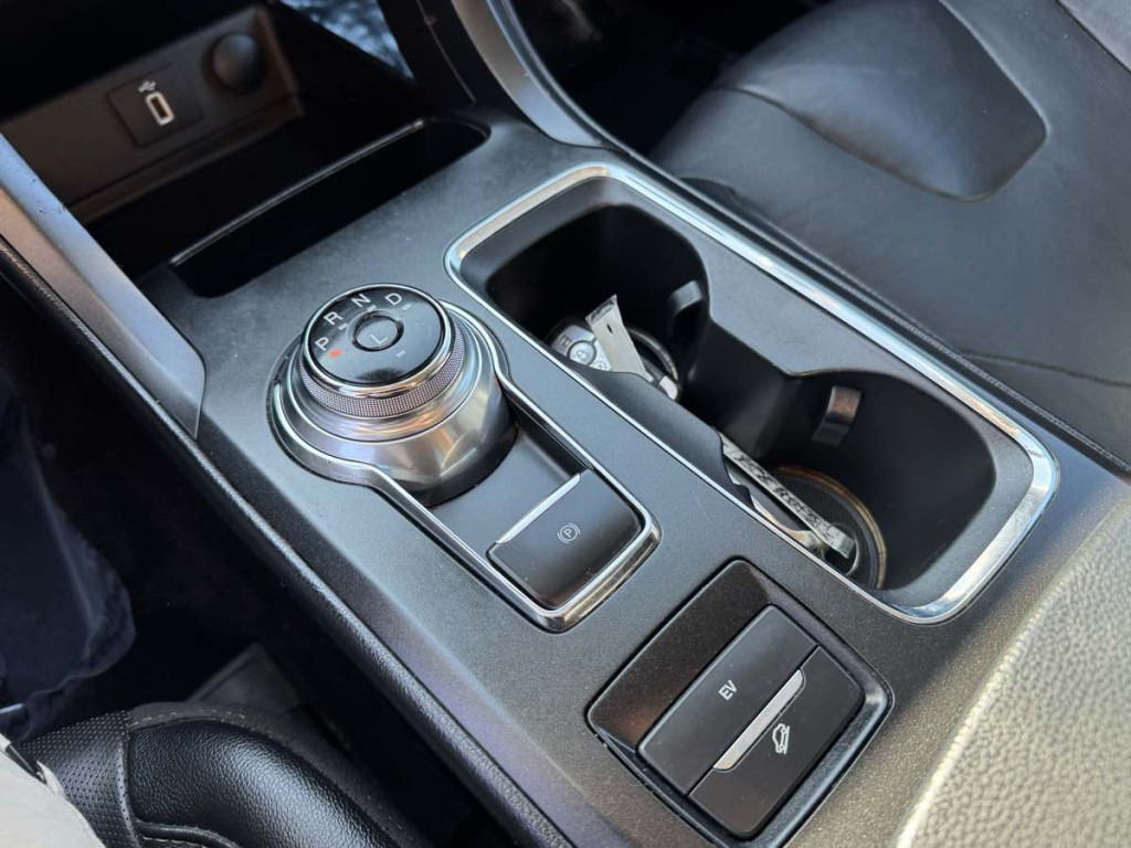 2017 Ford Fusion Image 18