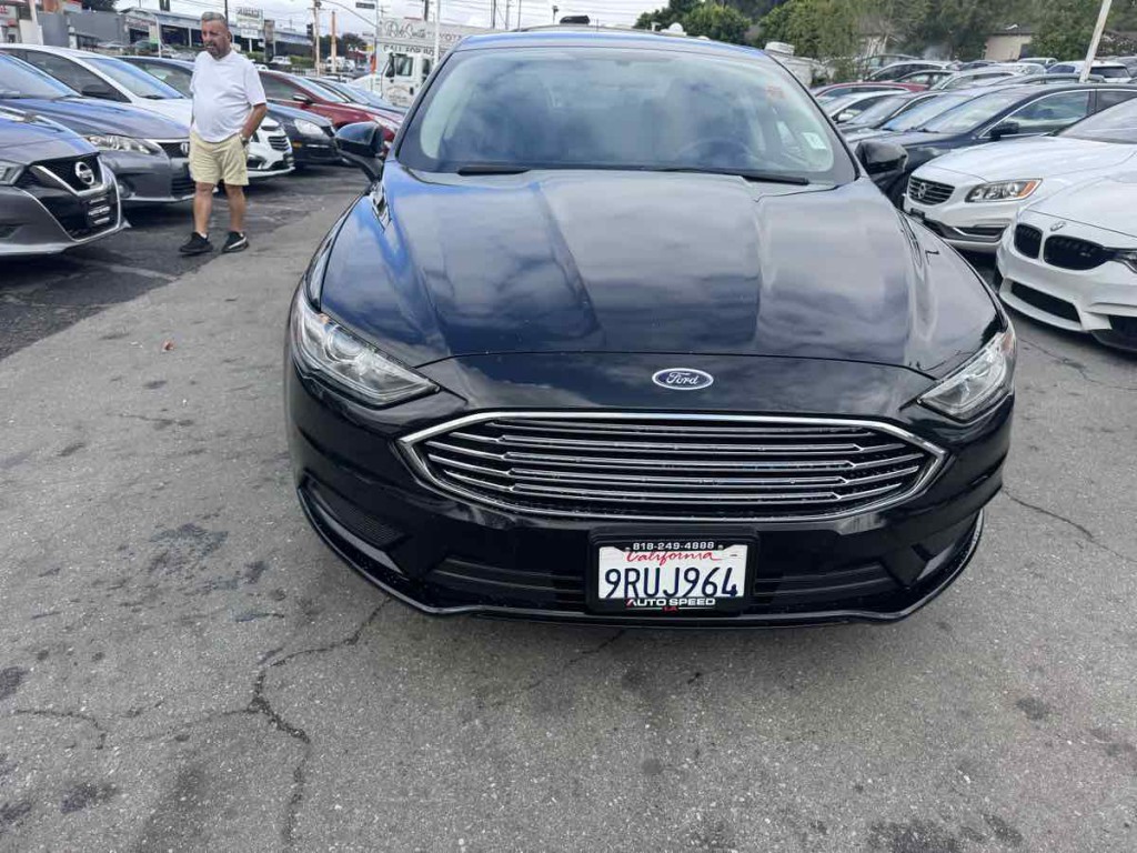 2018 Ford Fusion Image 2
