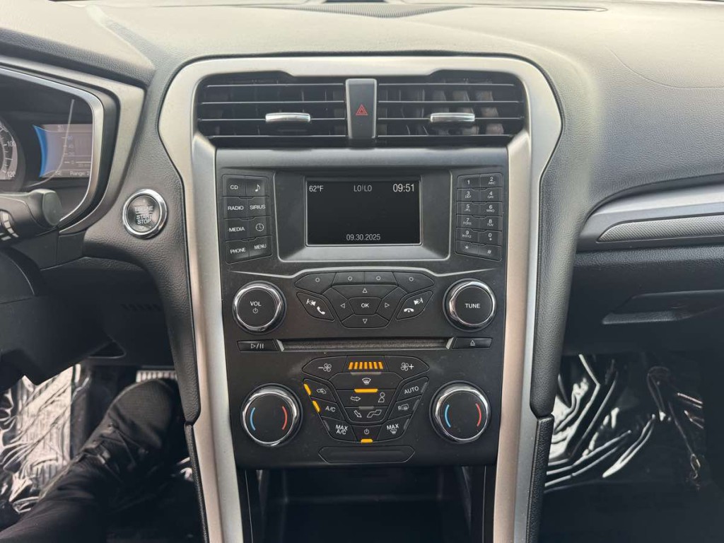 2018 Ford Fusion Image 12