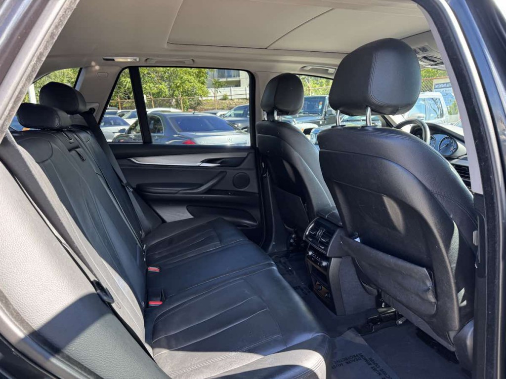 2016 BMW X5 Image 16