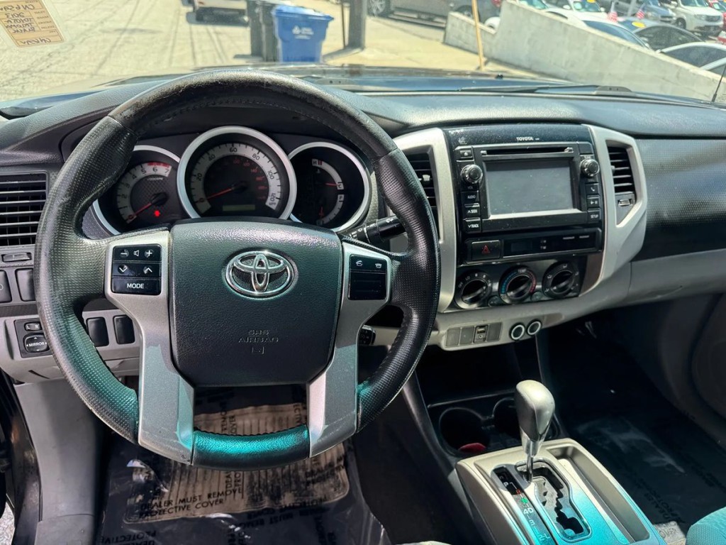 2013 Toyota Tacoma Image 11