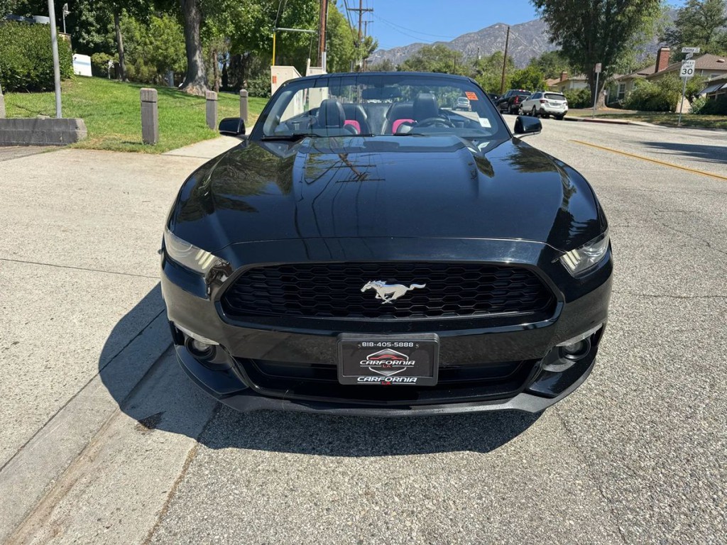 2015 Ford Mustang Image 2