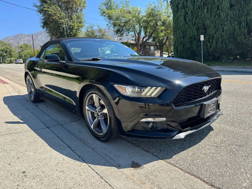 2015 Ford Mustang Image 8