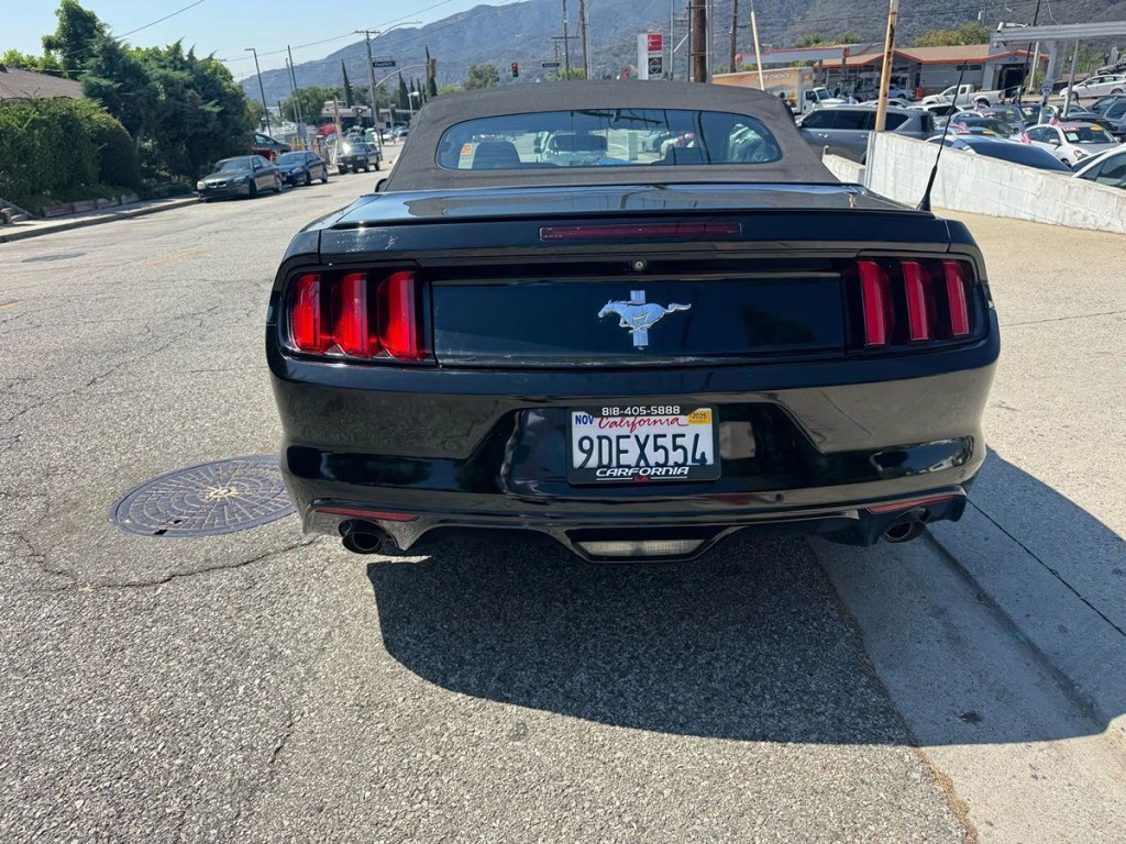 2015 Ford Mustang Image 10