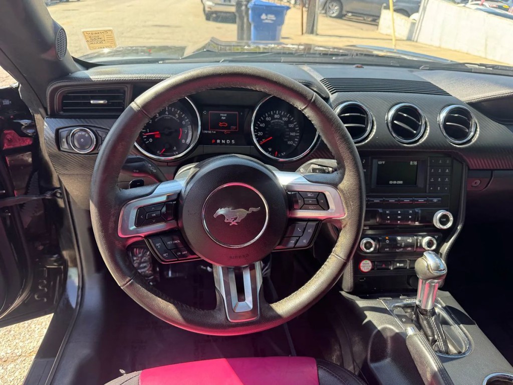 2015 Ford Mustang Image 18