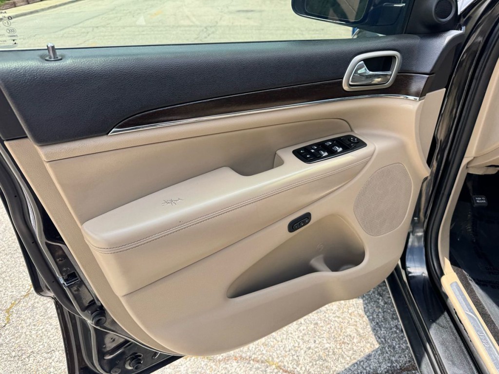 2014 Jeep Grand Cherokee Image 10