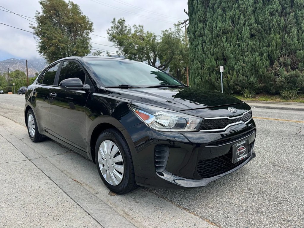 2018 Kia Rio Image 1