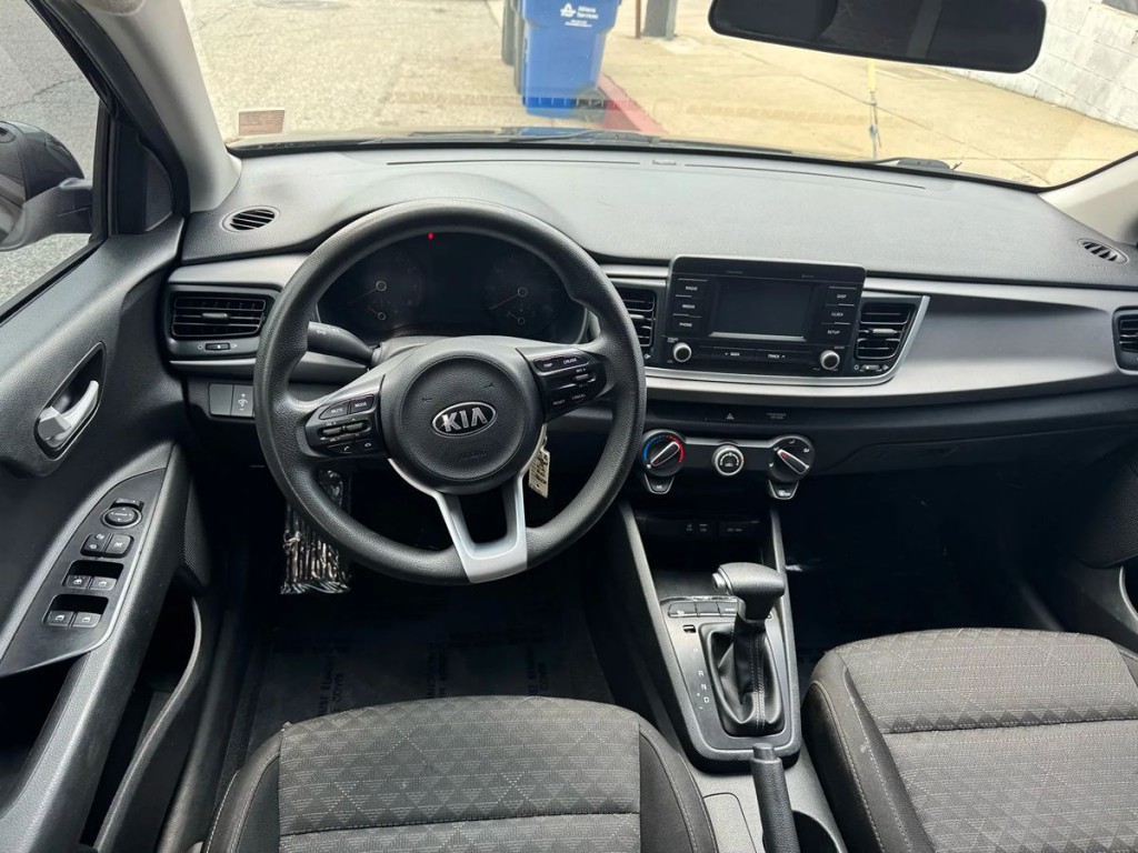 2018 Kia Rio Image 9