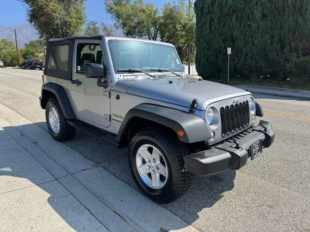 2016 Jeep Wrangler Image 1