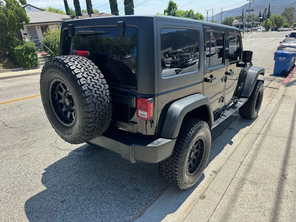 2014 Jeep Wrangler Unlimited Image 6