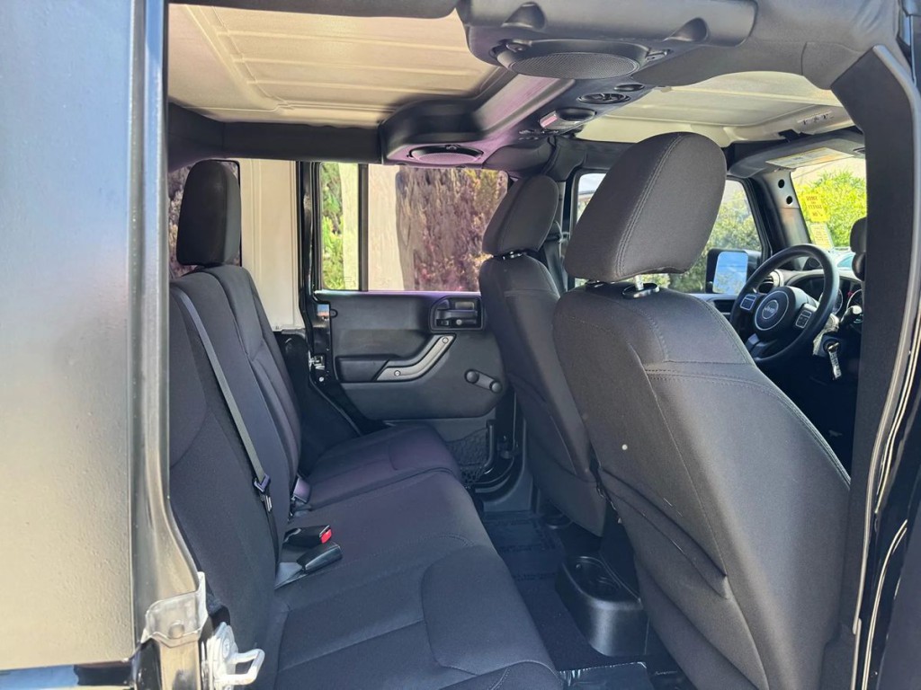 2014 Jeep Wrangler Unlimited Image 18
