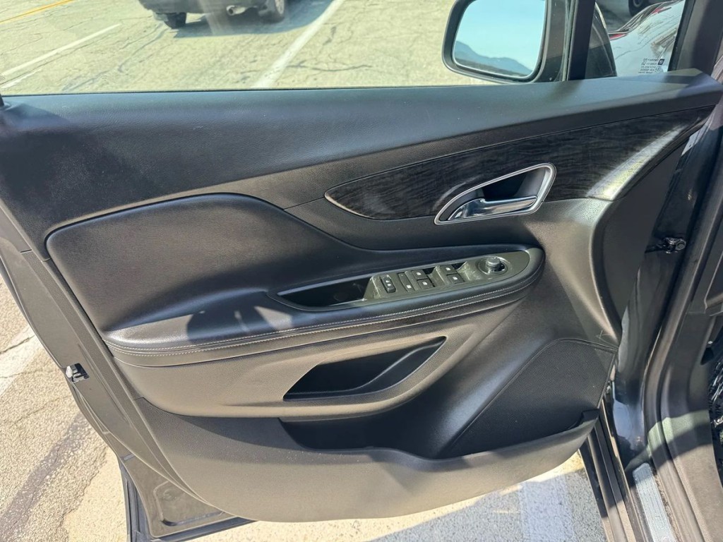 2016 Buick Enclave Image 8