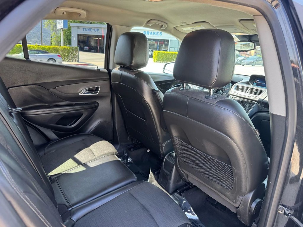 2016 Buick Enclave Image 15