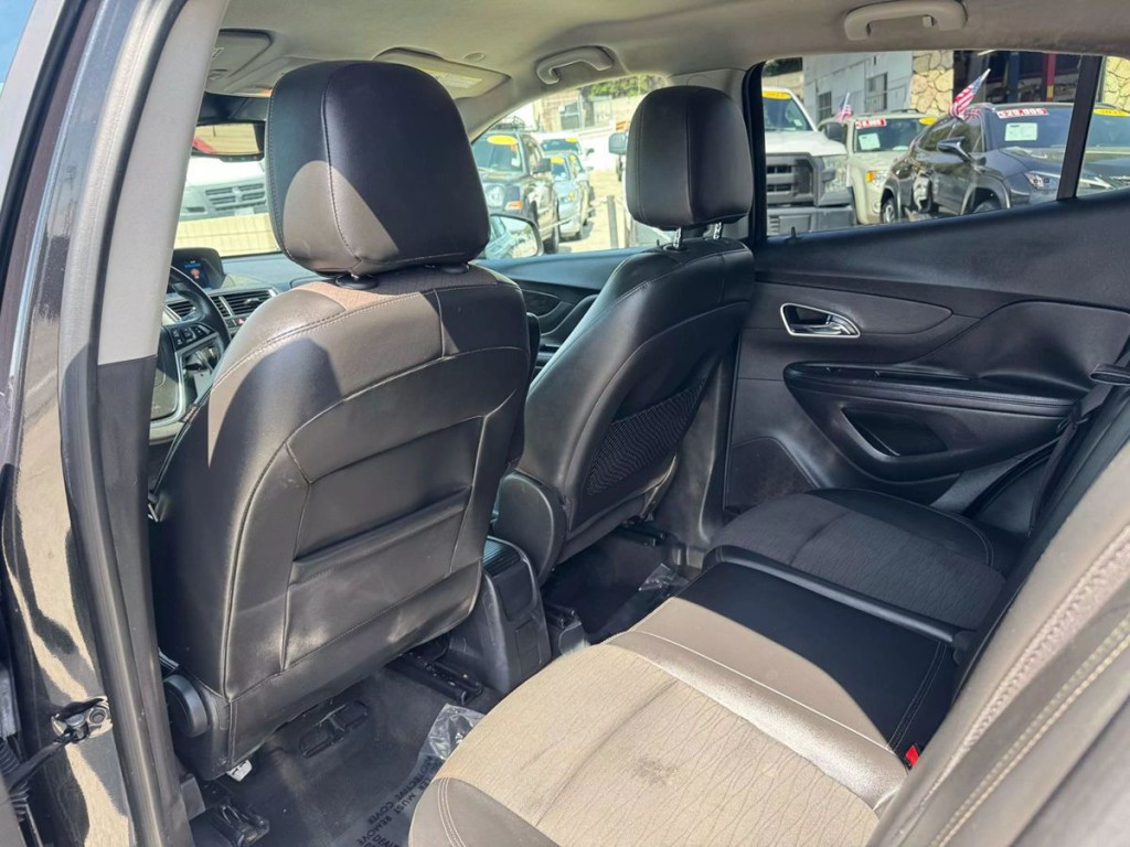 2016 Buick Enclave Image 16