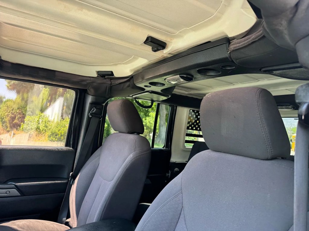 2015 Jeep Wrangler Unlimited Image 26