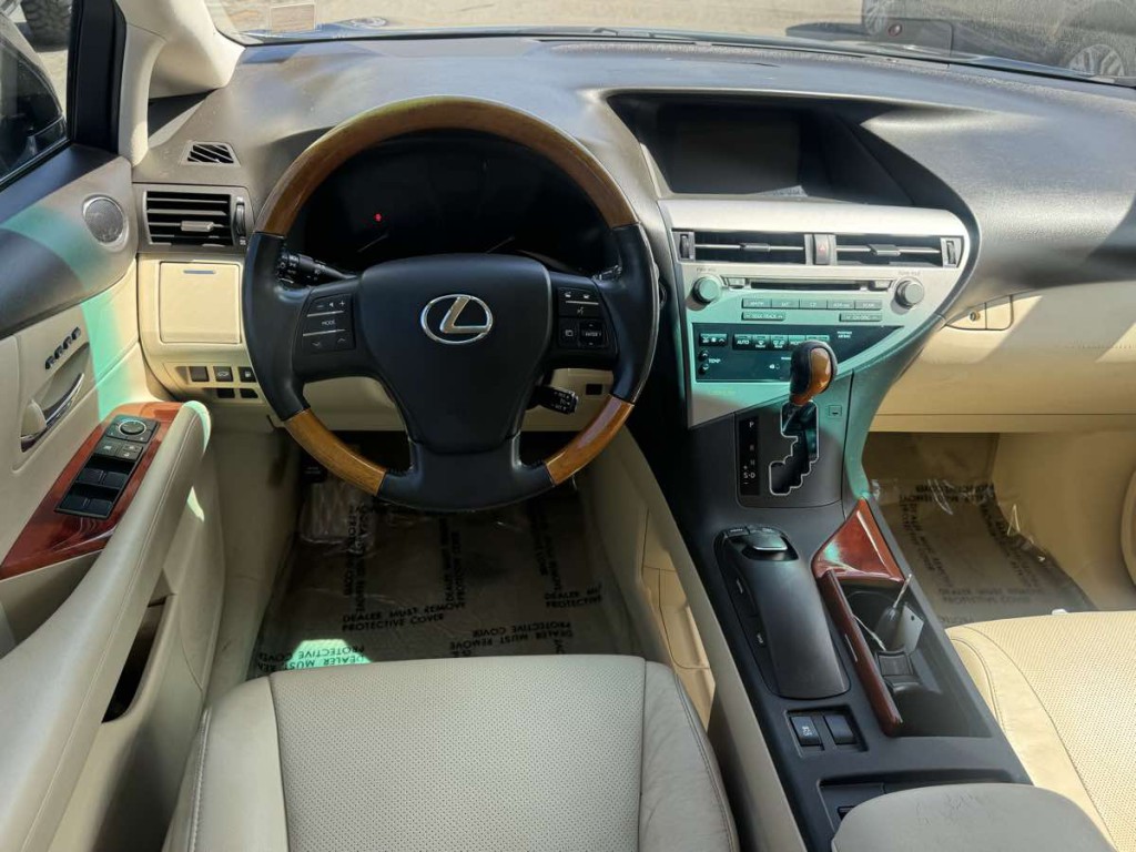 2011 Lexus RX 450h Image 15