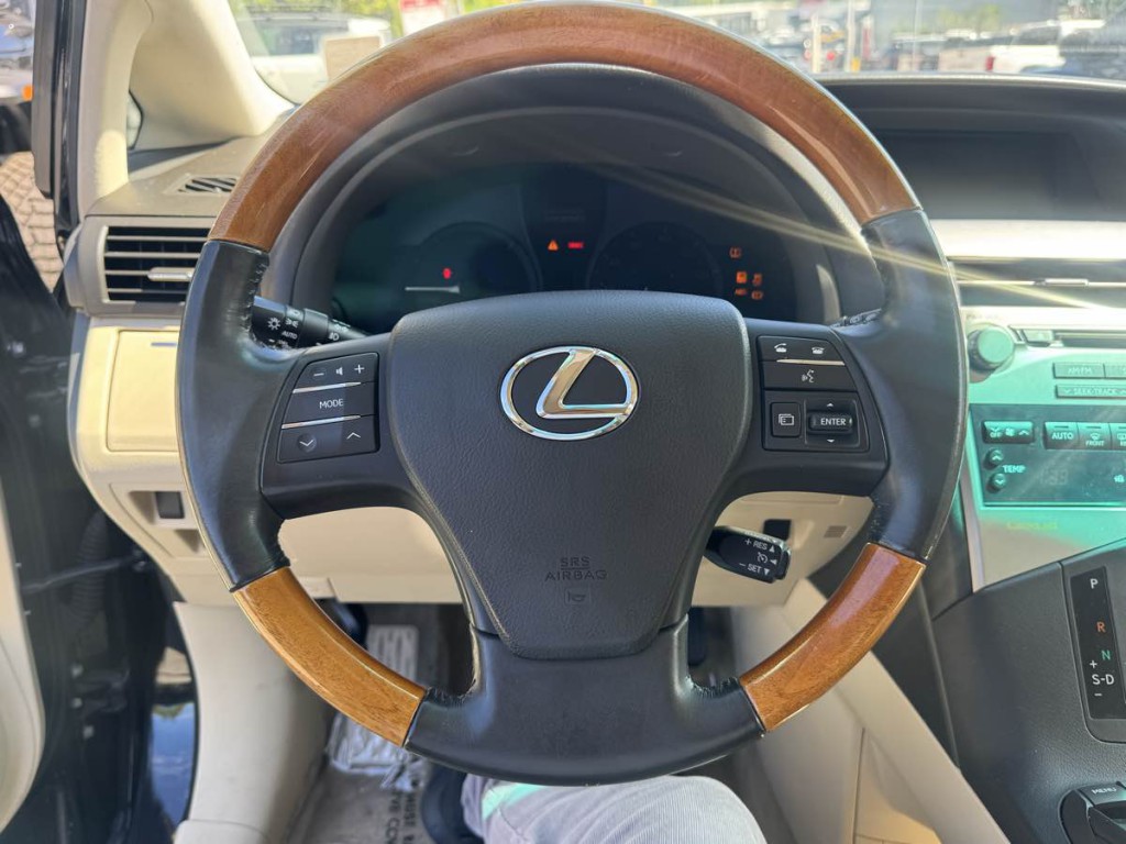 2011 Lexus RX 450h Image 19