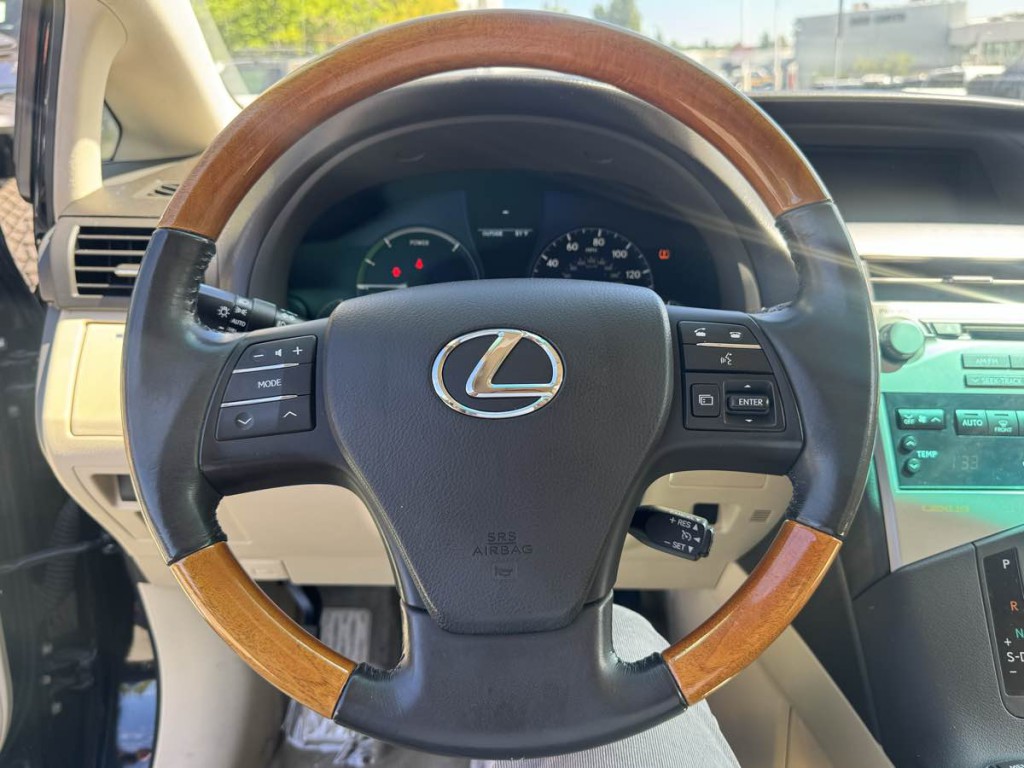 2011 Lexus RX 450h Image 21
