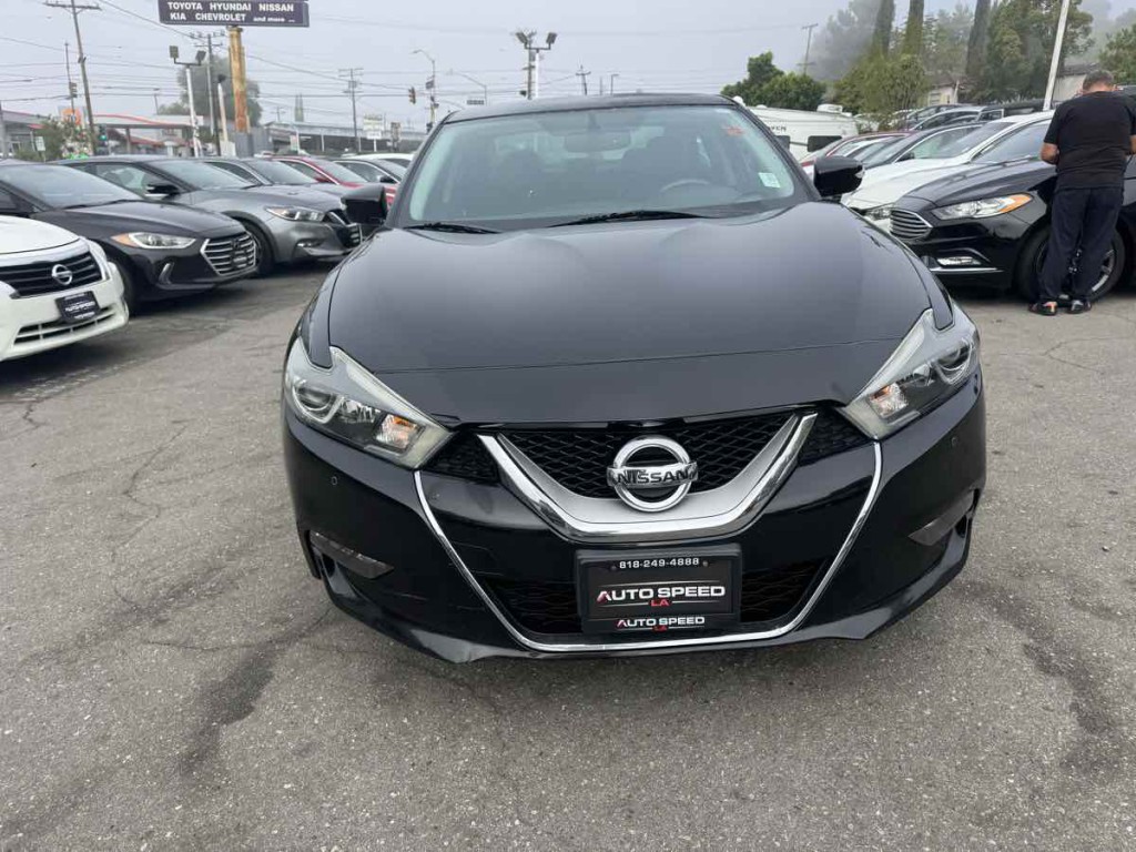 2017 Nissan Maxima Image 3
