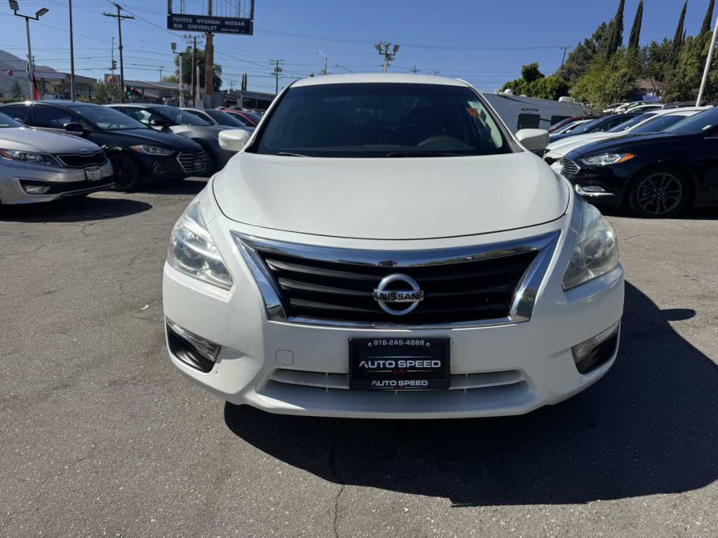2015 Nissan Altima Image 2