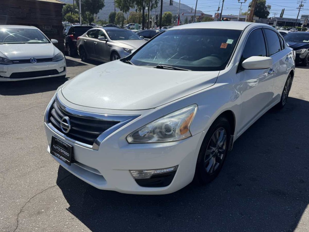 2015 Nissan Altima Image 3