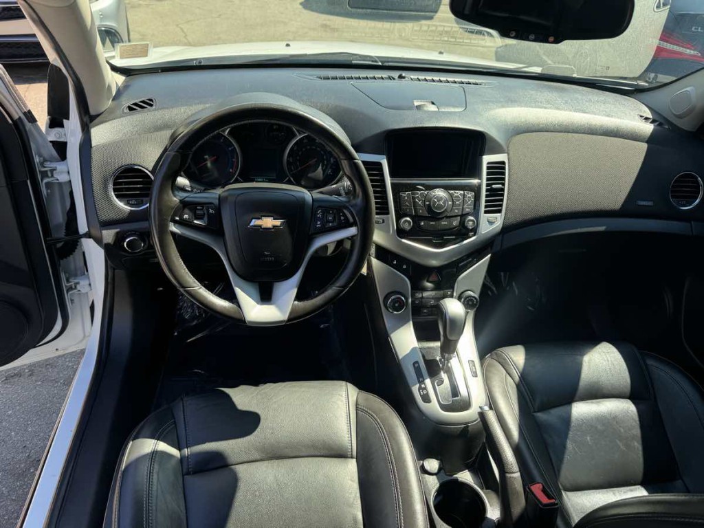 2014 Chevrolet Cruze Image 5