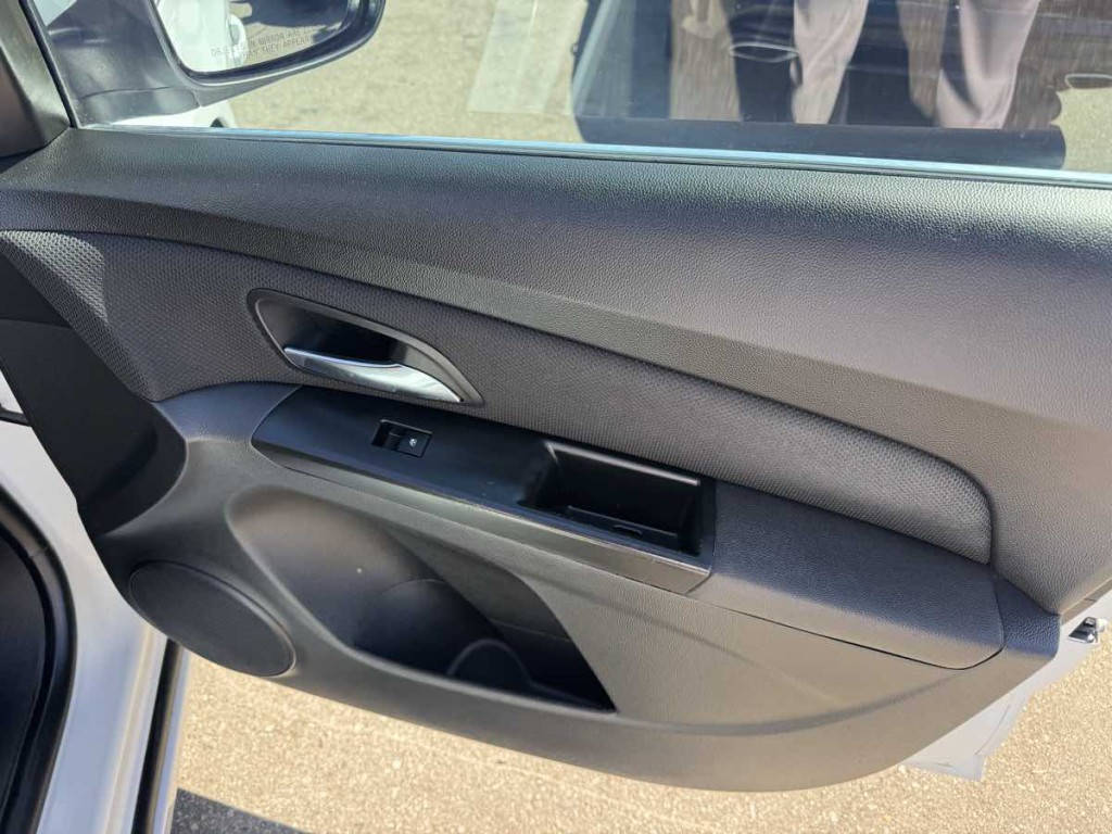2014 Chevrolet Cruze Image 10