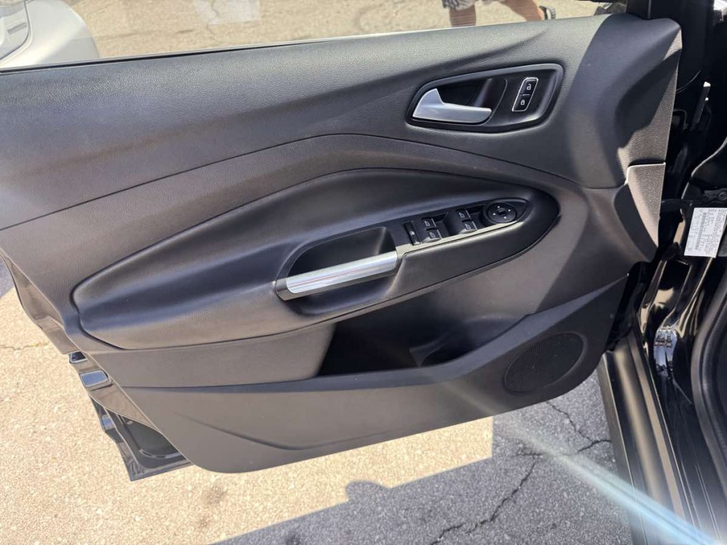2016 Ford C-Max Image 9