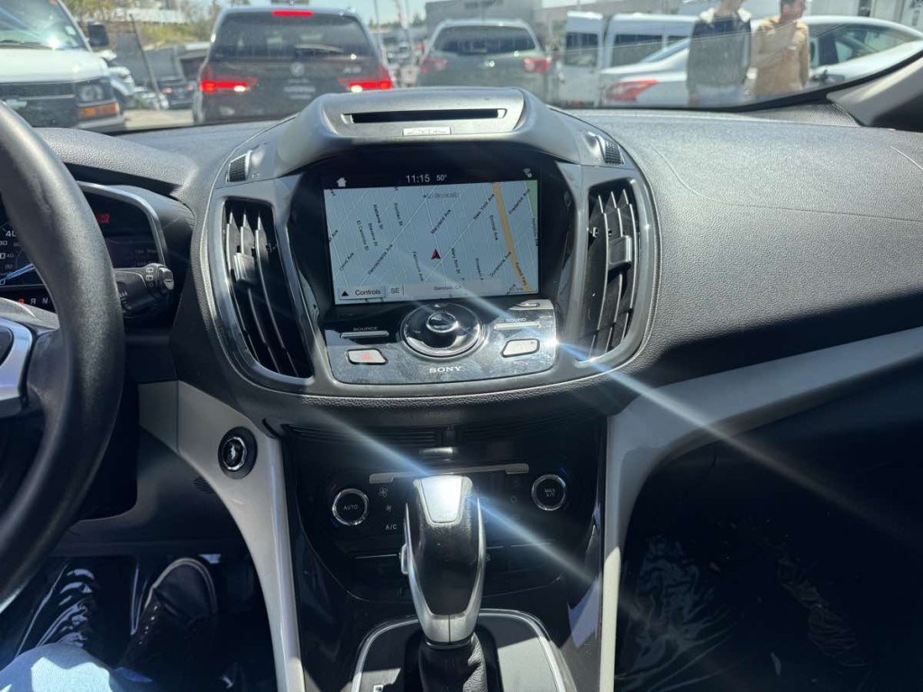 2016 Ford C-Max Image 12