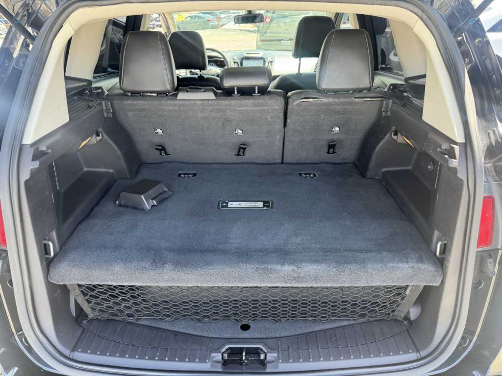 2016 Ford C-Max Image 16