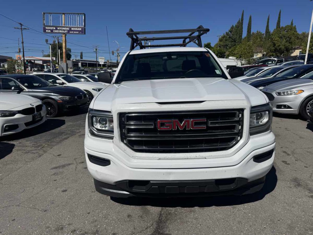 2018 GMC Sierra 1500 Image 2