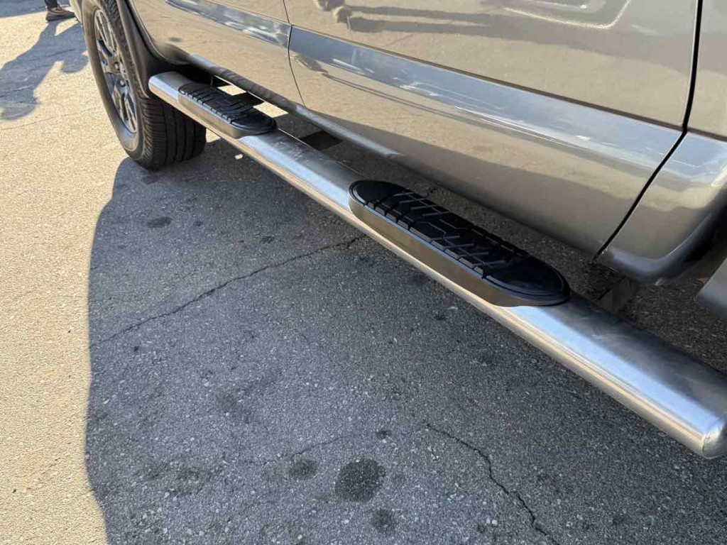 2017 Nissan Titan Image 14