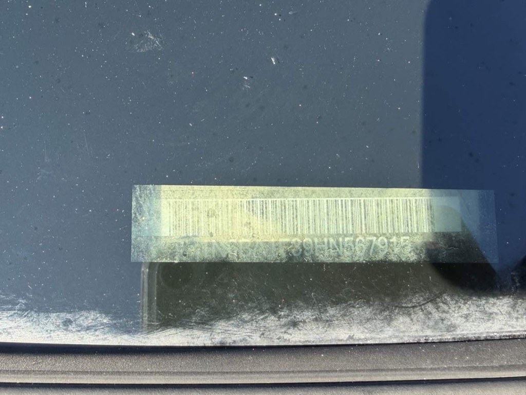 2017 Nissan Titan Image 18