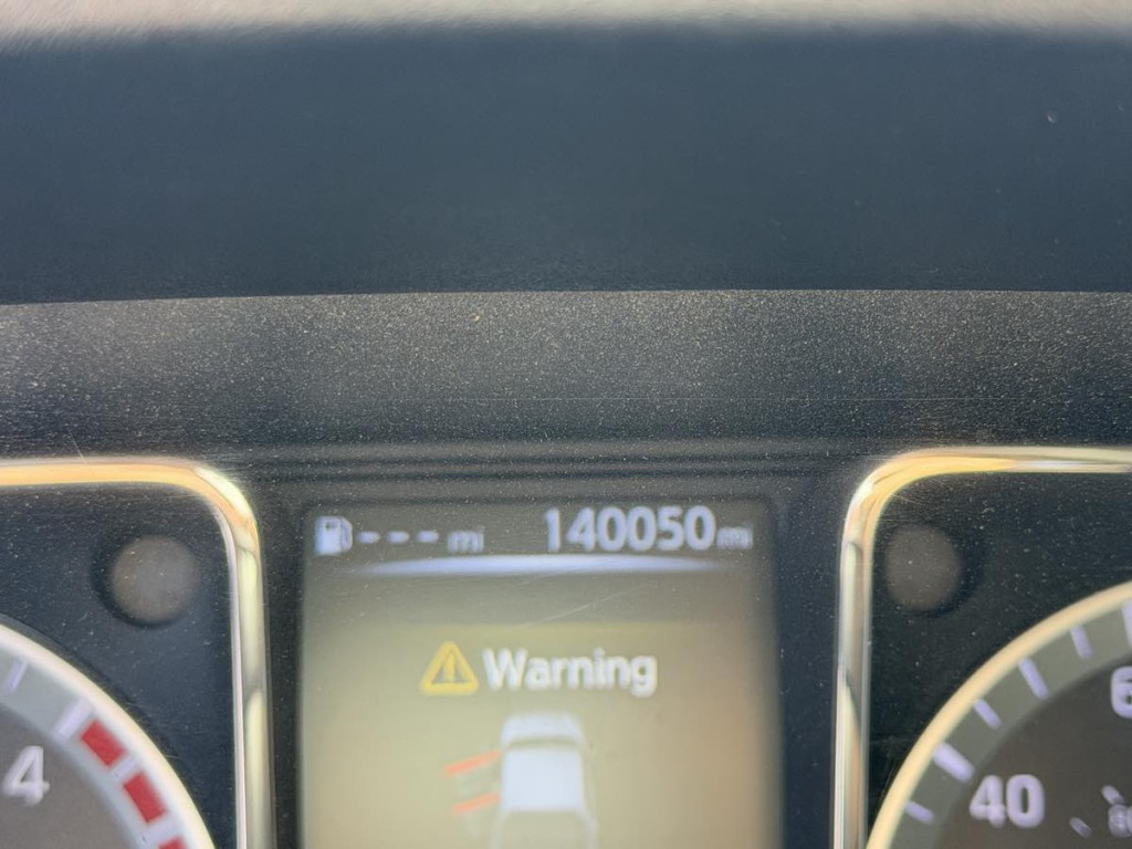 2017 Nissan Titan Image 22