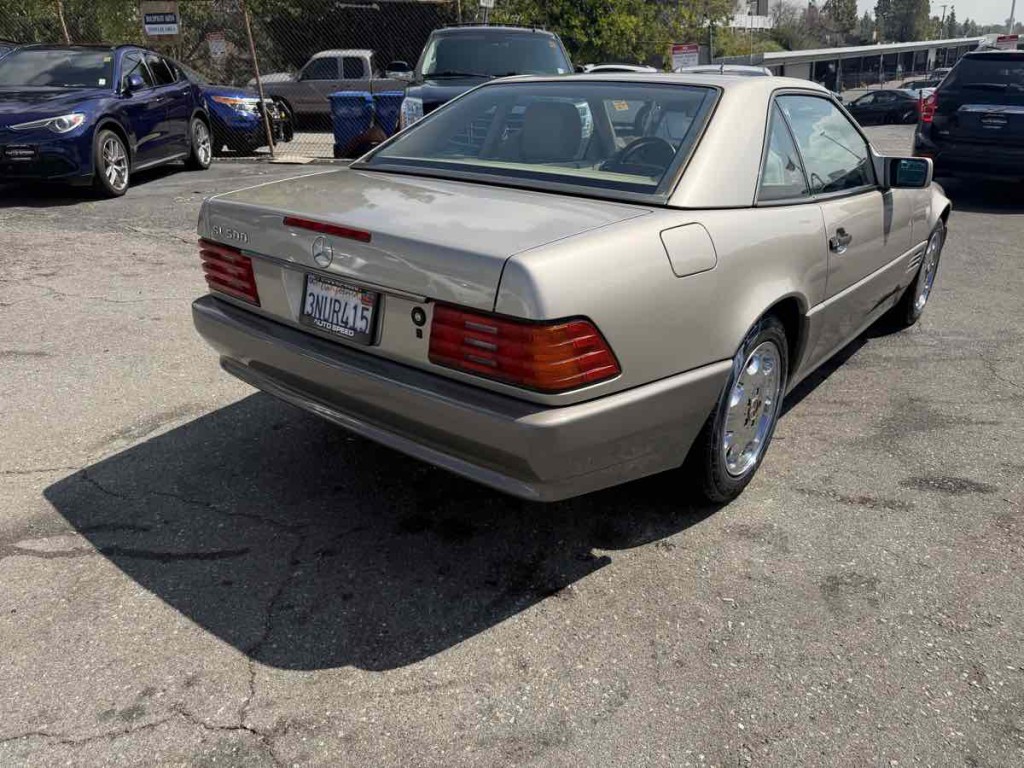1995 Mercedes-Benz 5.0L Image 8