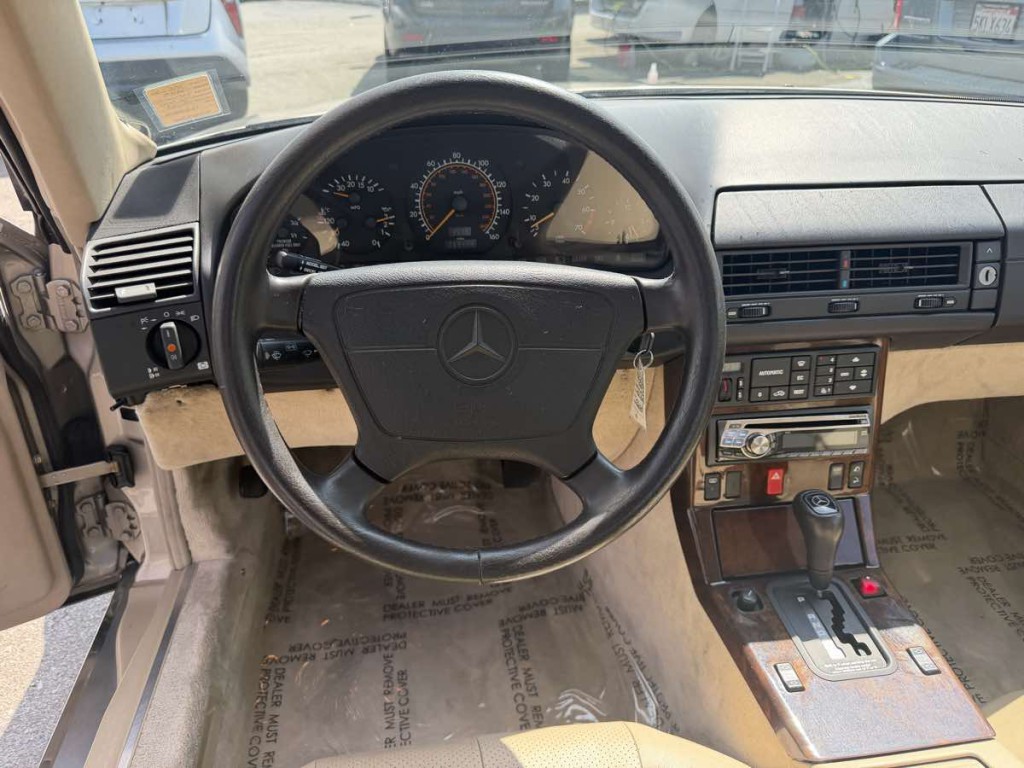 1995 Mercedes-Benz 5.0L Image 13