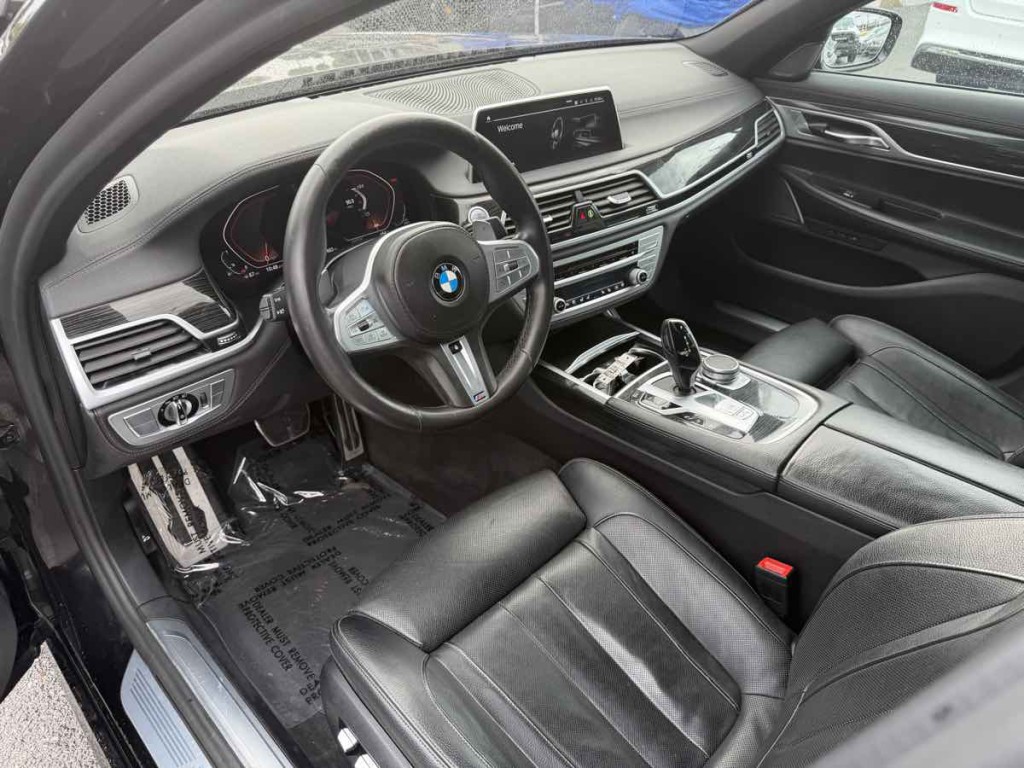 2020 BMW 7 Series Image 9