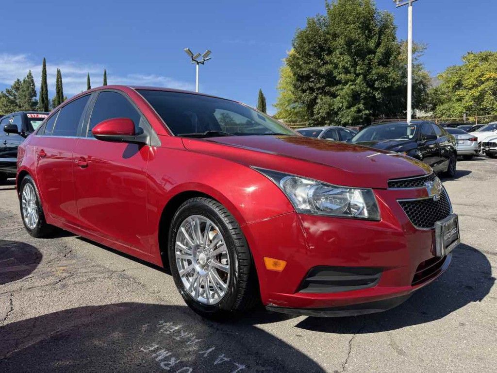 2012 Chevrolet Cruze Image 1
