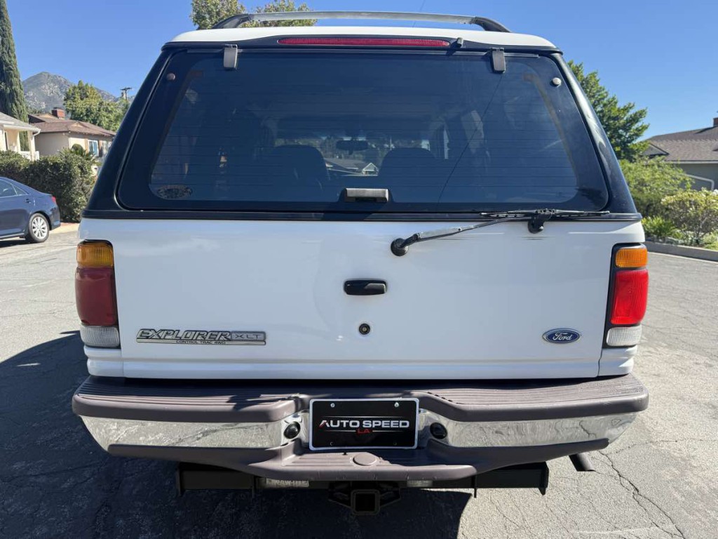 1997 Ford Explorer Image 5