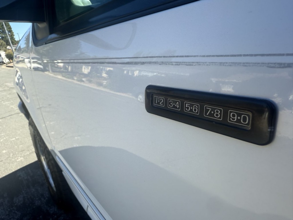 1997 Ford Explorer Image 10