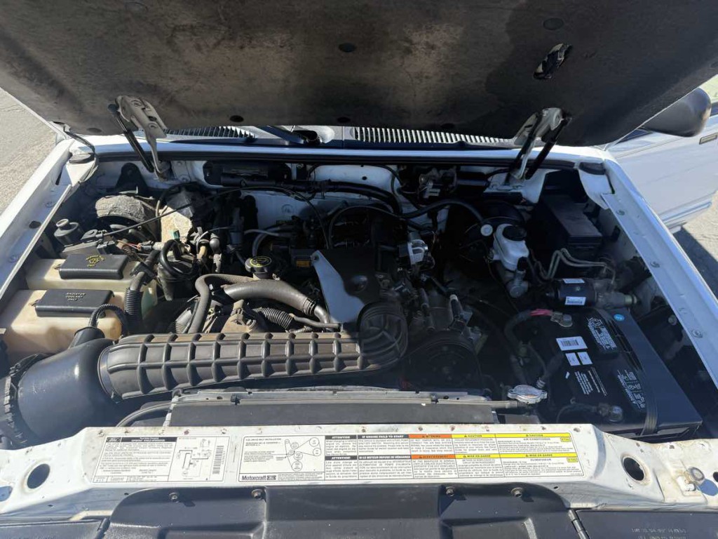 1997 Ford Explorer Image 12