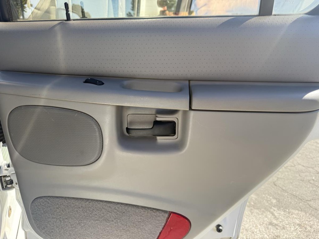 1997 Ford Explorer Image 16
