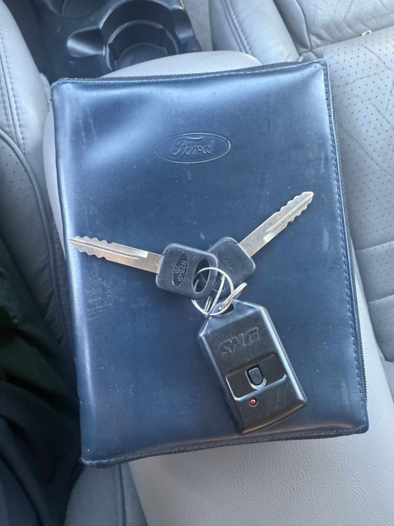 1997 Ford Explorer Image 27