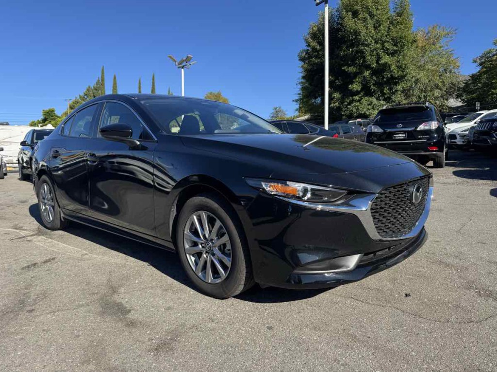 2025 Mazda Mazda3 Image 1