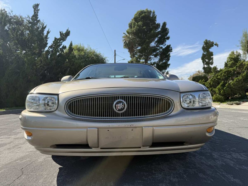 2005 Buick LeSabre Image 2