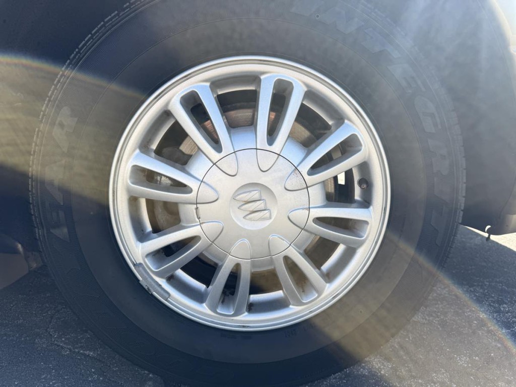 2005 Buick LeSabre Image 13